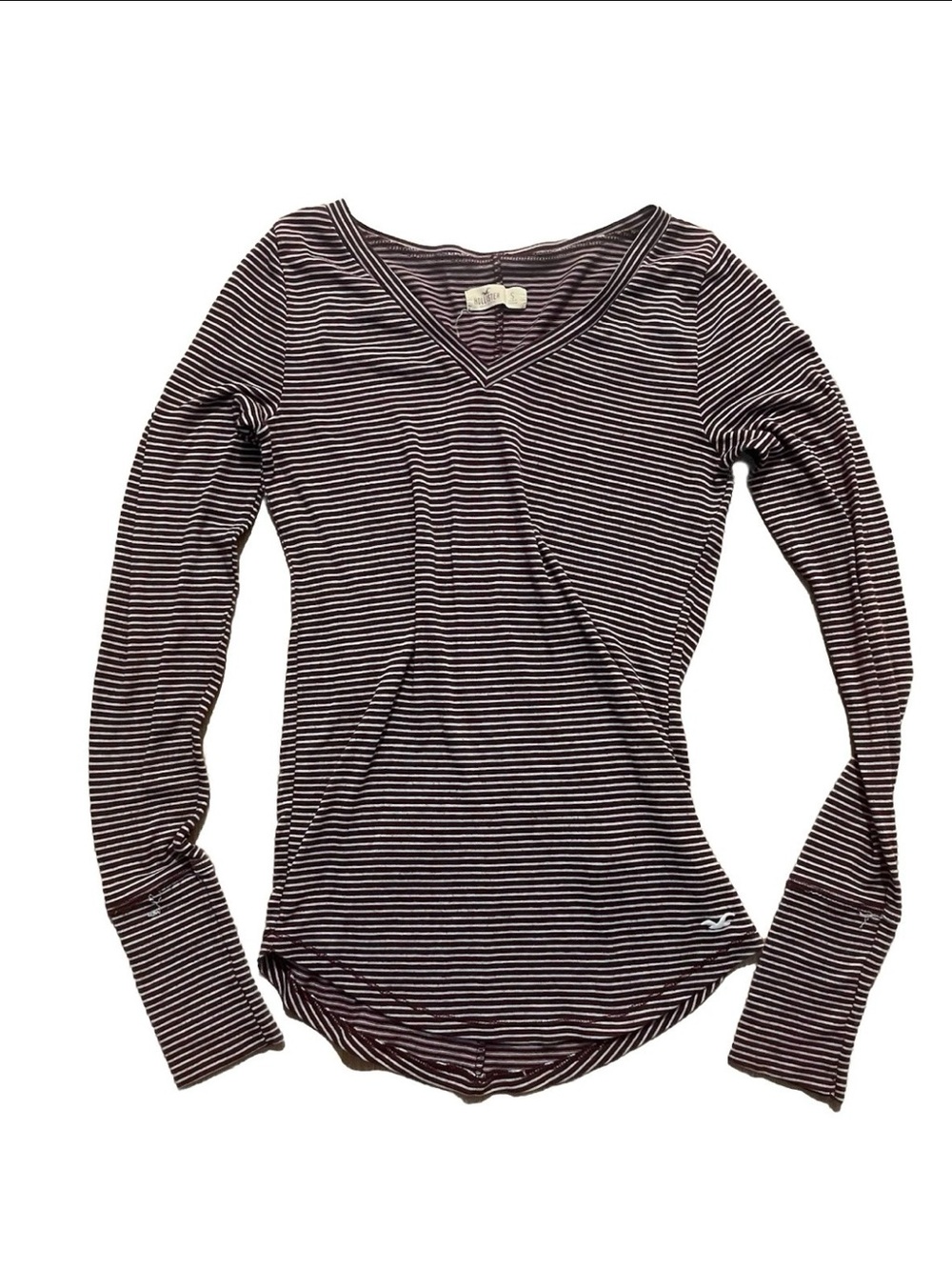 Y2K Vintage Hollister Striped V- Neck Long Sleeve Fitted Women's Top Maroon